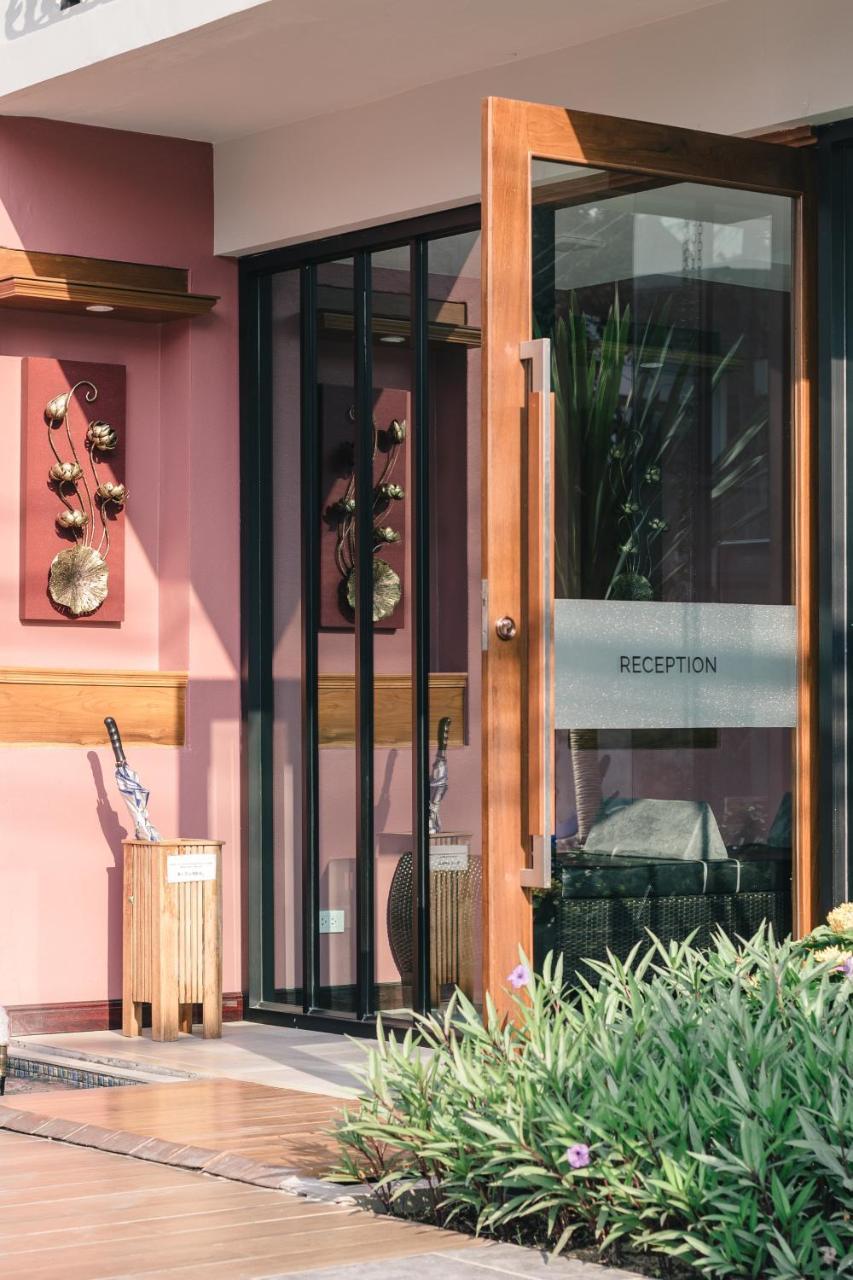 Cozytel Chiangmai Hotel Chiang Mai Exterior photo
