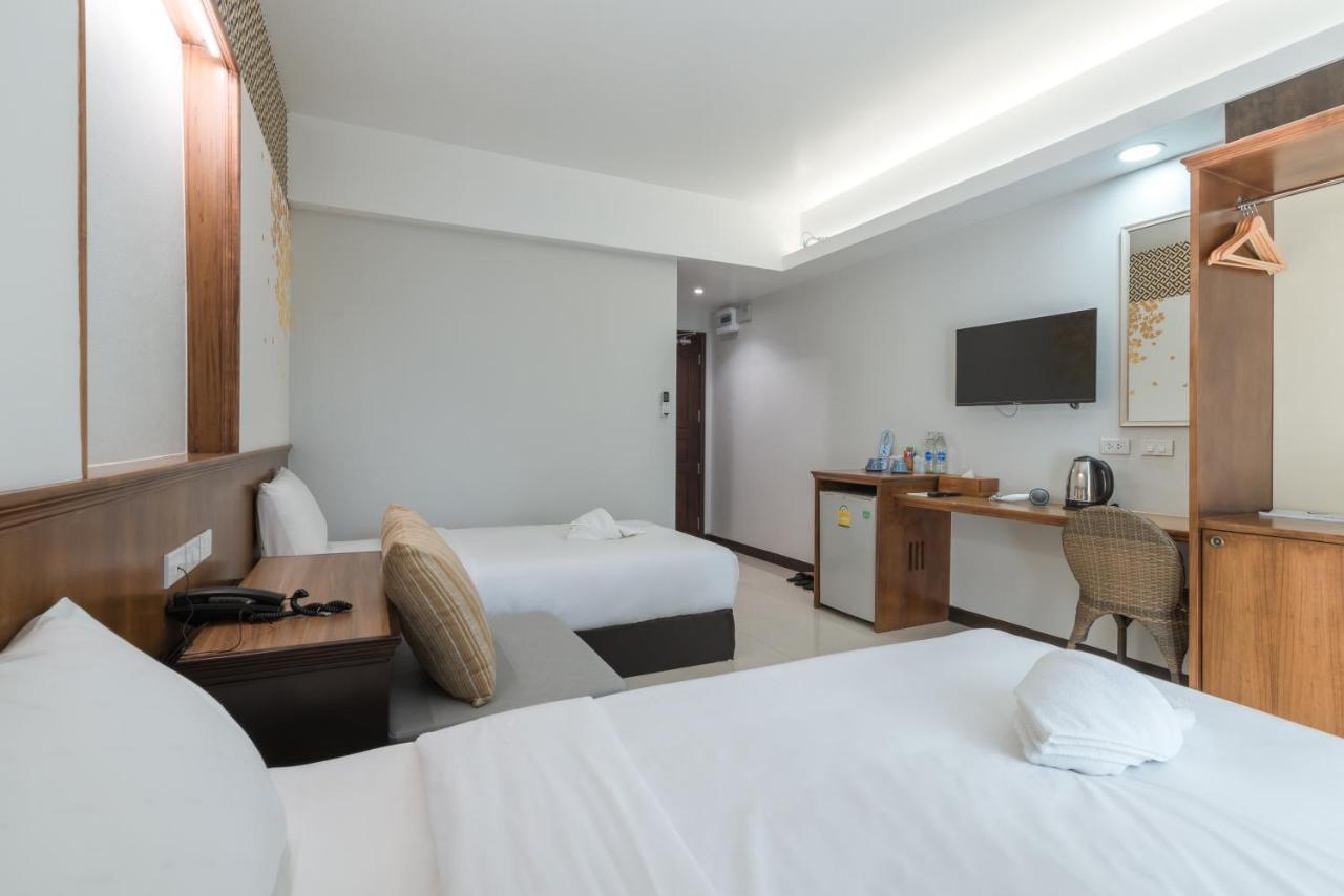 Cozytel Chiangmai Hotel Chiang Mai Exterior photo