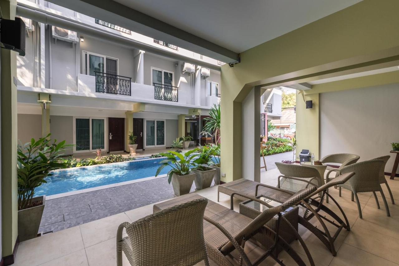 Cozytel Chiangmai Hotel Chiang Mai Exterior photo